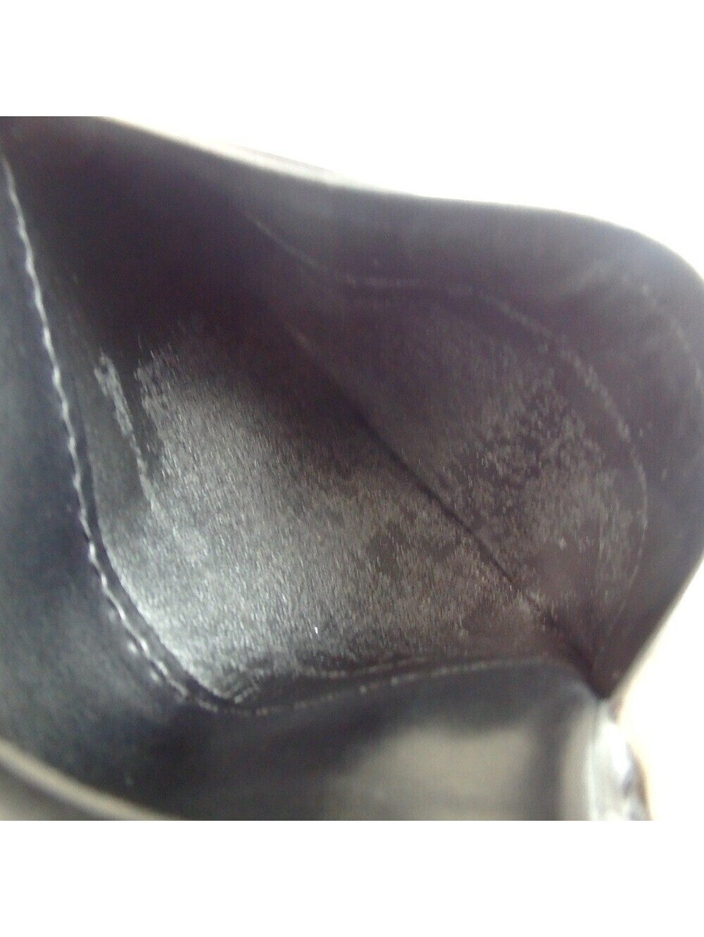 Authentic Yves Saint Laurent card case  leather[Used] - Picture 14 of 15